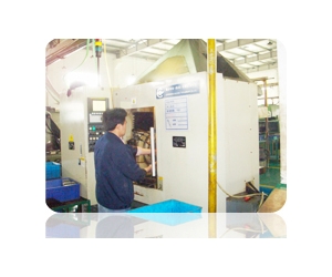 07：重慶CNC滾齒(chi)機