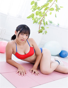 《丰满护士巨好爽好大乳小说》