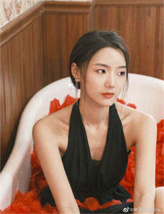 《美女 网站》
