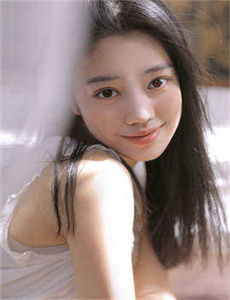 《白羽燕》